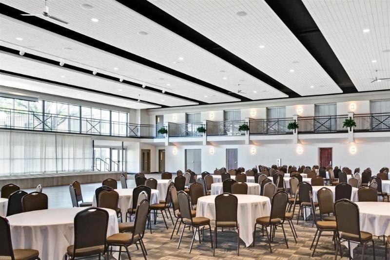 New World Inn & Conference Center Кълъмбъс Екстериор снимка